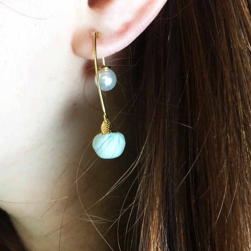 Double-sided hanging earrings - Blueberry - a single branch - ต่างหู - โลหะ สีน้ำเงิน