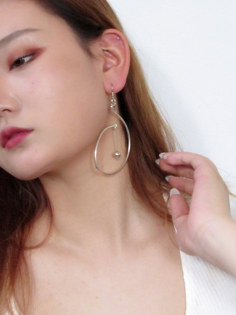 Vintage Modernism Scandinavian Sterling Silver Curve Drop Earrings - 耳環/耳夾/耳骨夾 - 銀 銀色
