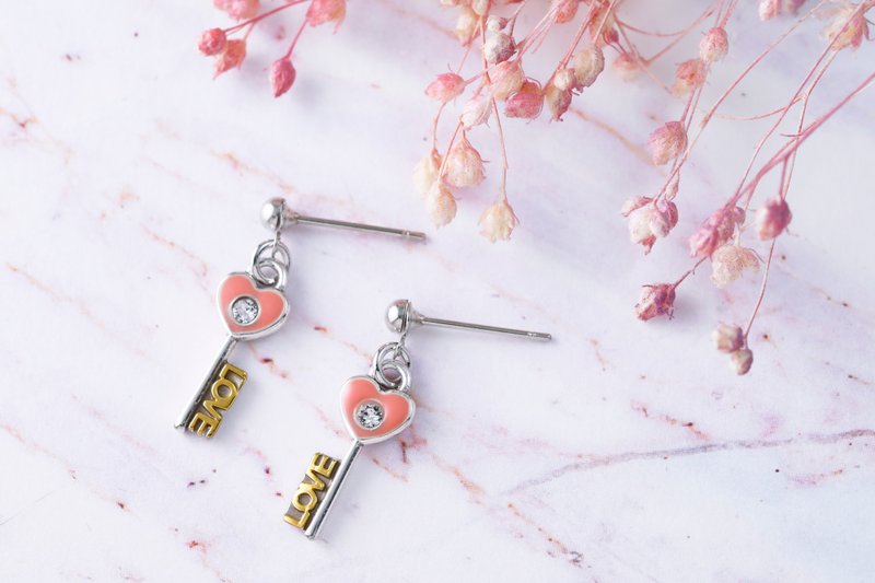 心鎖系列 愛情之鑰造型 針式耳環  (ERIJA0821E-1) - 耳環/耳夾/耳骨夾 - 銀 粉紅色