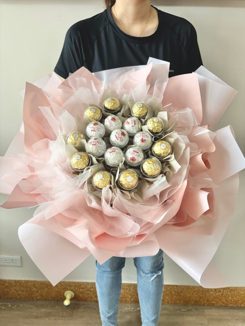 樹兒❤️玩花 sueing blossom sueing blossom 巨型金莎花束