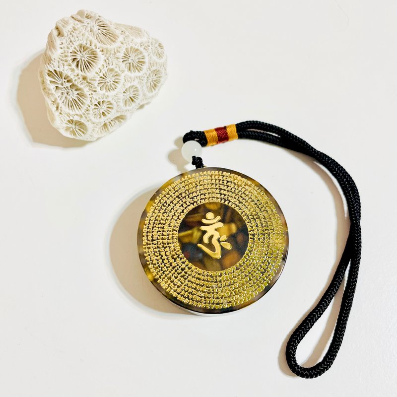 楞嚴咒黃虎眼石奧剛掛飾/開運招財/水晶療癒/奧剛能量塔 - 手機掛繩/背帶 - 半寶石 多色