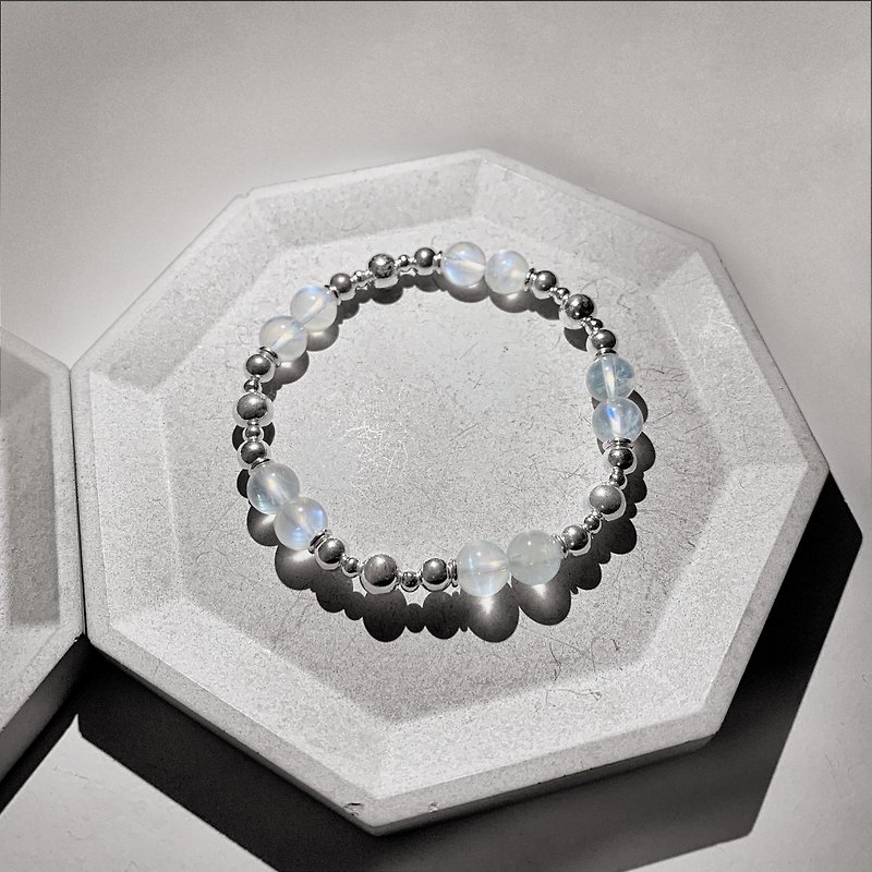 Creamy Moonlight Round Bead Silver Bracelet - Bracelets - Semi-Precious Stones 