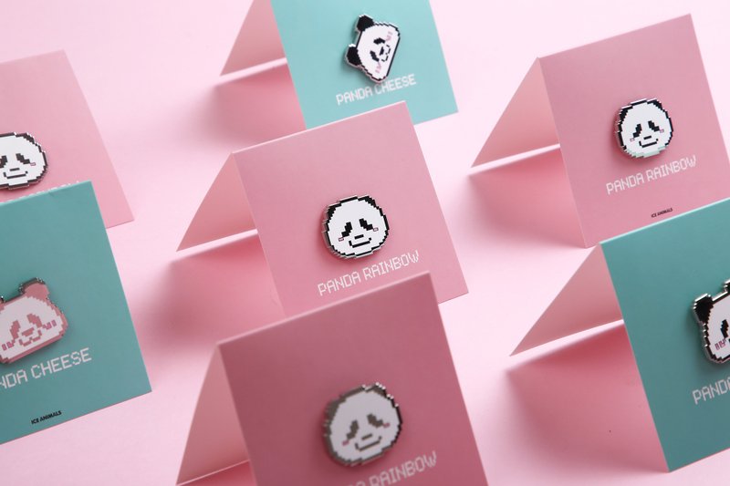 原創熊貓PANDA像素風胸針飾品 - 胸針 - 其他金屬 銀色