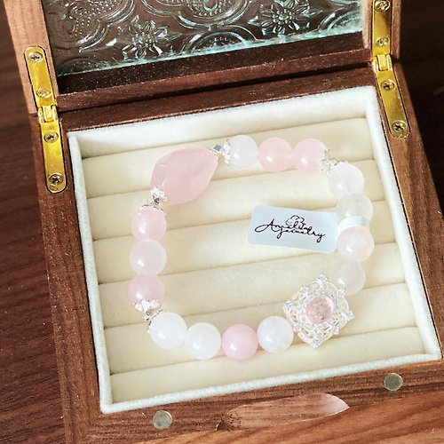 Amelia Jewelry Amelia Jewelry丨懸夢丨天然粉水晶月光石原創設計手鍊
