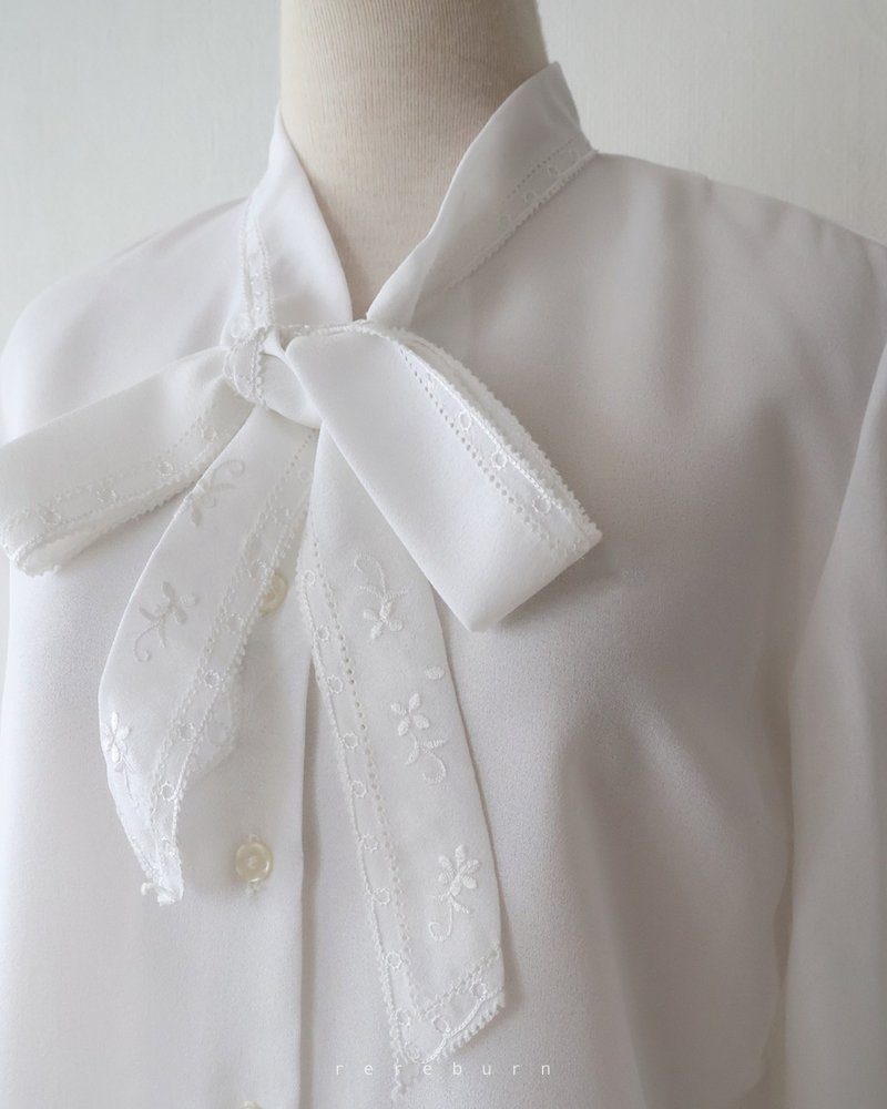 Japanese elegant retro small flower embroidered bow tie flower button long-sleeved white vintage shirt - Women's Shirts - Polyester White