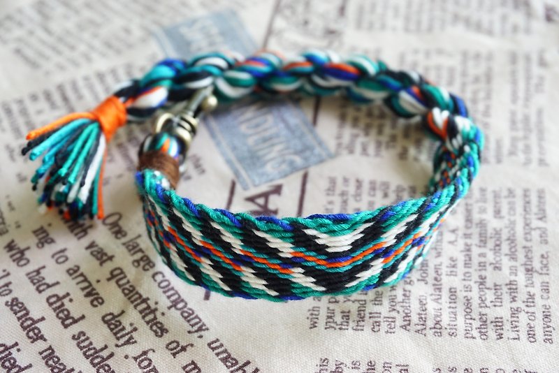Hand-woven ribbon (bracelet, pendant, keychain decoration) - สร้อยข้อมือ - งานปัก หลากหลายสี