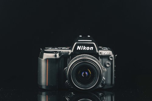 Nikon F90 一眼レフフィルムカメラ　28-70mmレンズ　セット Nikon ニコン F90X + AF 28-70mm F3.5-4.5D フィルム一眼レフ