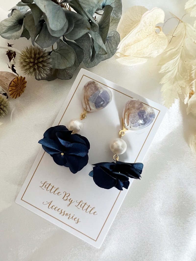 Heart Earrings - Earrings & Clip-ons - Plants & Flowers Blue