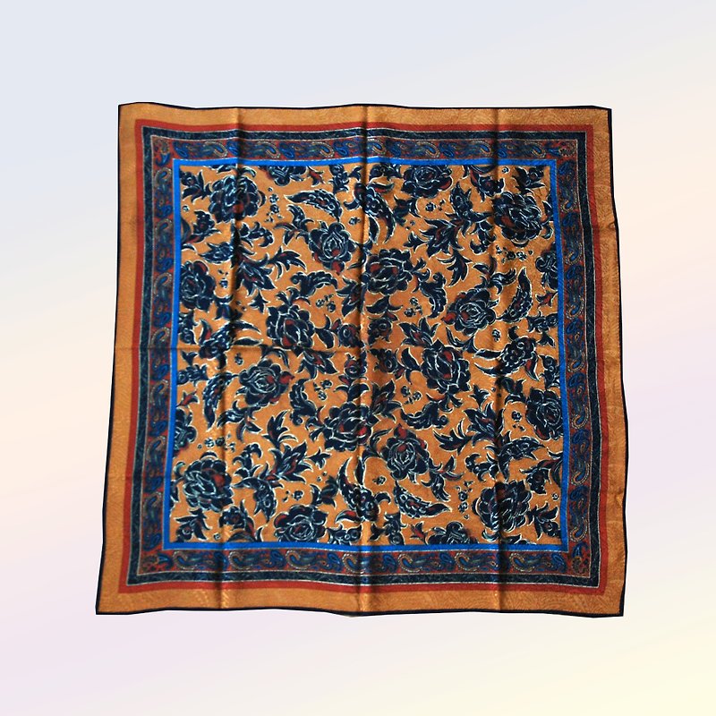 Antique scarf - ผ้าพันคอ - วัสดุอื่นๆ 