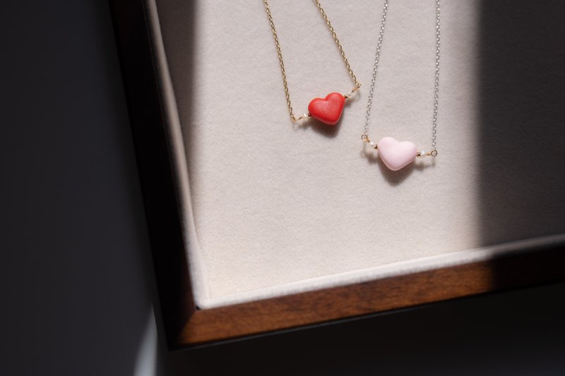 [Valentine's Day] Chubby Heart Mini Pearl Necklace - Necklaces - Clay Pink