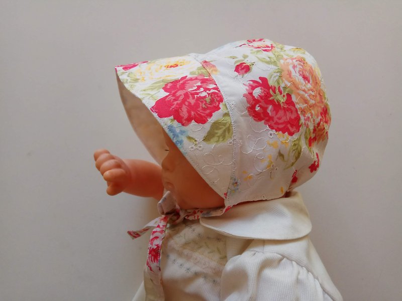 大花兒 立體剪裁綁帶嬰兒遮陽帽  彌月禮物 綁帶嬰兒帽 - 彌月禮盒 - 棉．麻 粉紅色