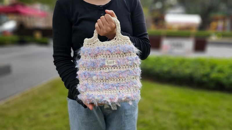 Fully hand-crocheted hand-mixed thread cloud layer shadow bag - กระเป๋าถือ - ผ้าฝ้าย/ผ้าลินิน 