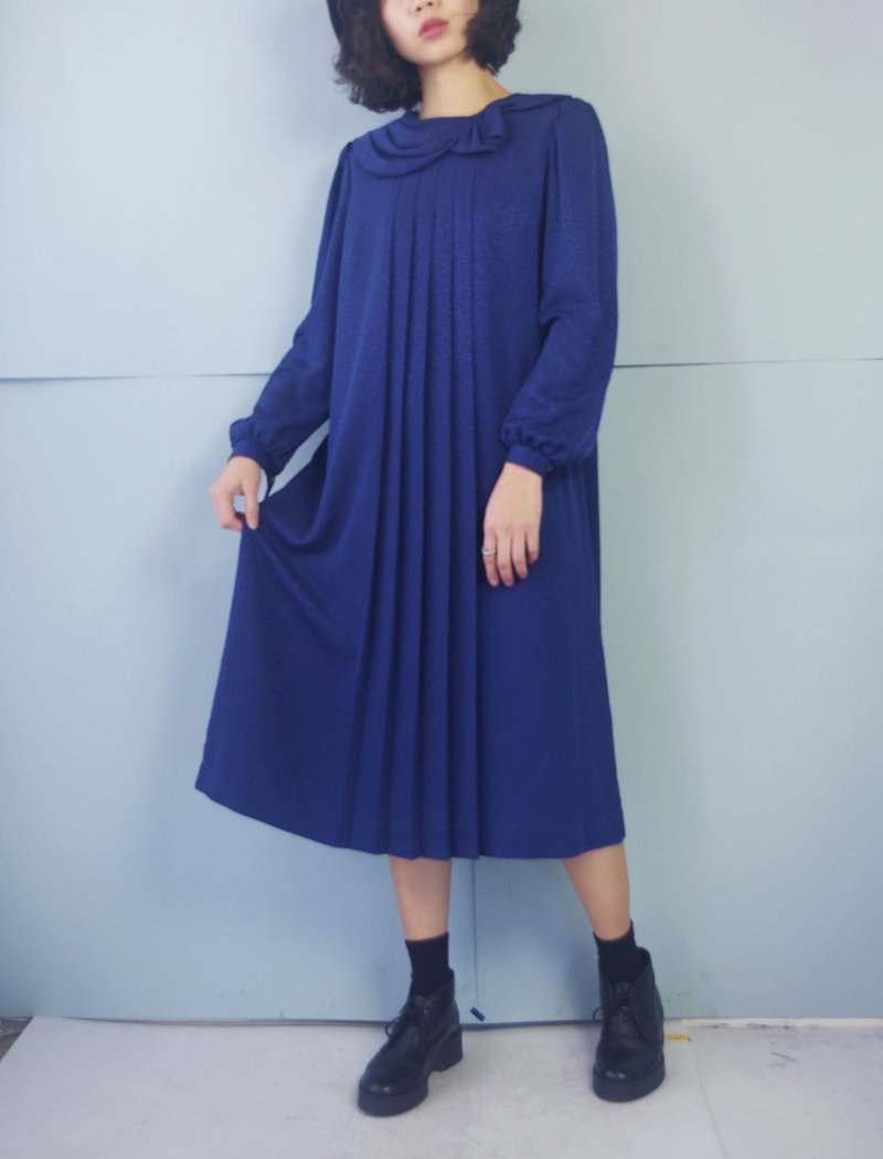 尋寶古著-50s氣質寶藍壓摺復古洋裝 - 洋裝/連身裙 - 聚酯纖維 藍色