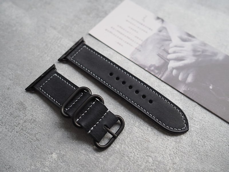 Pure handmade cowhide matte dark blue Apple watch strap color and style can be customized and can be engraved - สายนาฬิกา - หนังแท้ สีน้ำเงิน