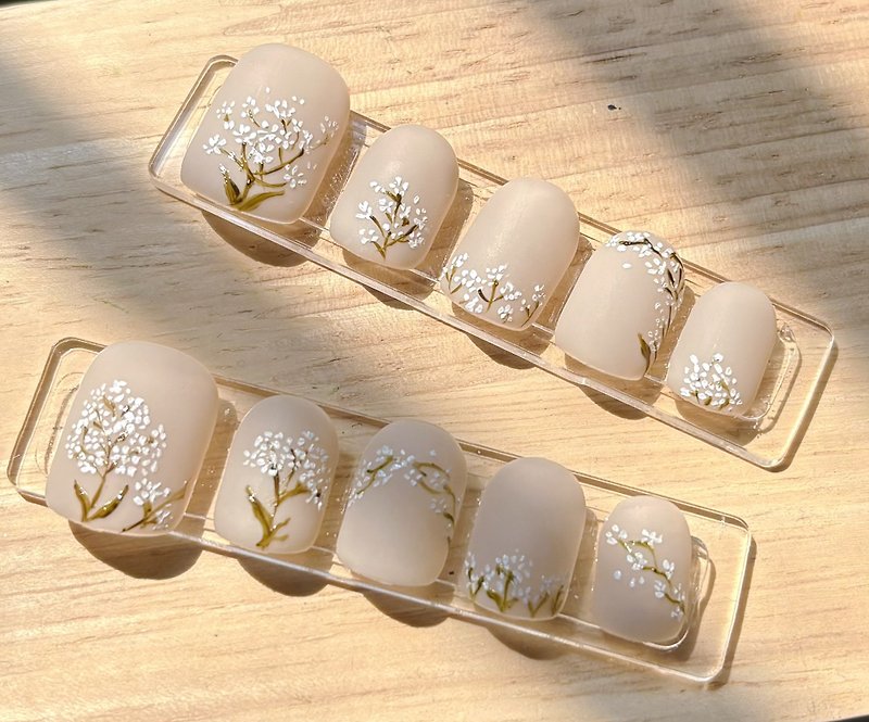 Lace flower wear nails - Other - Resin Khaki