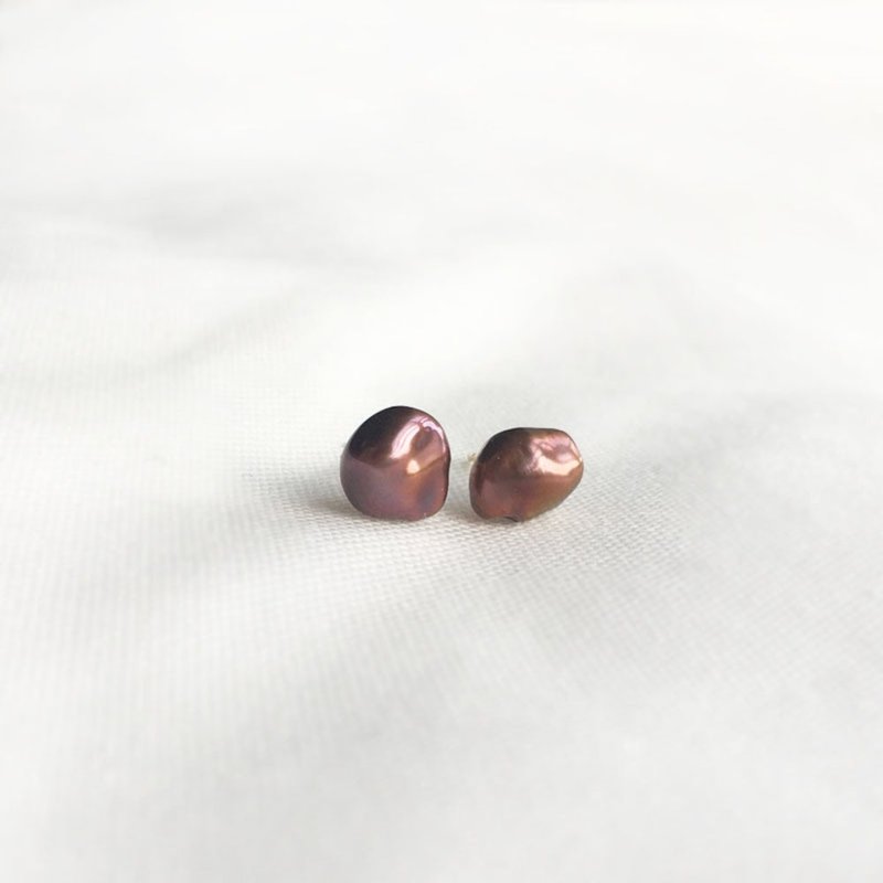 K14gf Brown color Keshi Pearl Earrings - 耳環/耳夾/耳骨夾 - 珍珠 咖啡色