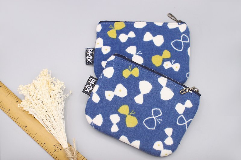Peaceful little purse - yellow butterfly, Japanese flannel, feel good - กระเป๋าสตางค์ - ผ้าฝ้าย/ผ้าลินิน สีน้ำเงิน