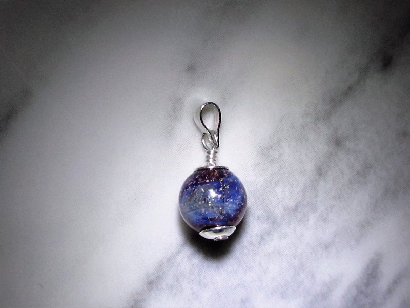 Small cosmic series | × 925 sterling silver small purple planet glass pendant - Necklaces - Glass Multicolor