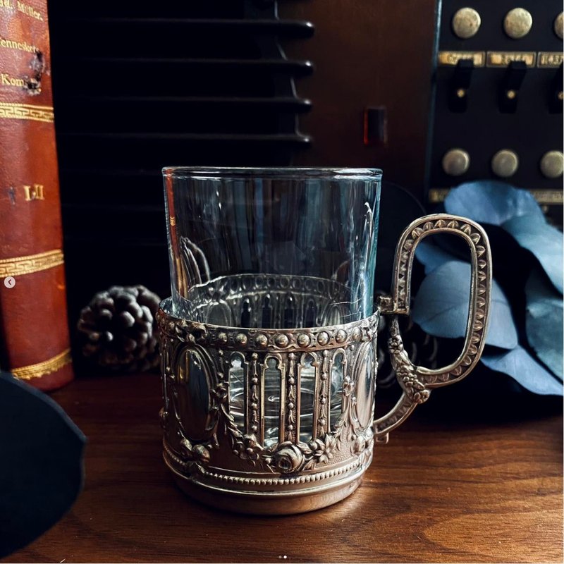 Rococo sterling silver antique cup holder (cup included) - แก้ว - โลหะ สีเงิน