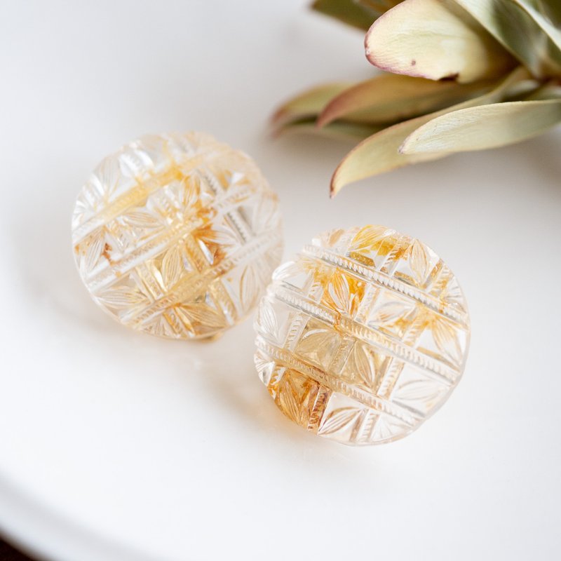 marigold with petals