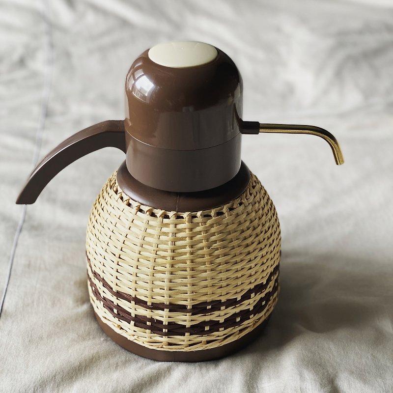 日本昭和 稀有造型 按壓式 手工藤編水壺 咖啡壺 冷水壺 全新 - 水壺/水瓶 - 其他材質 卡其色