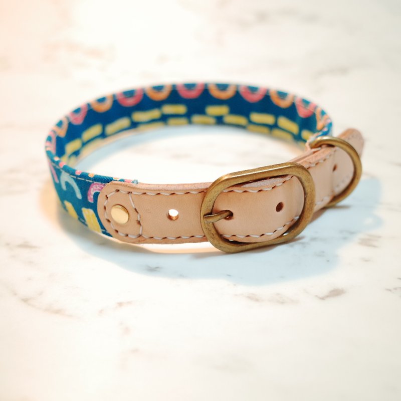 Exclusive dog L size collar Teal zebra crossing + jump circle circle hand-painted style can add tag - ปลอกคอ - ผ้าฝ้าย/ผ้าลินิน 