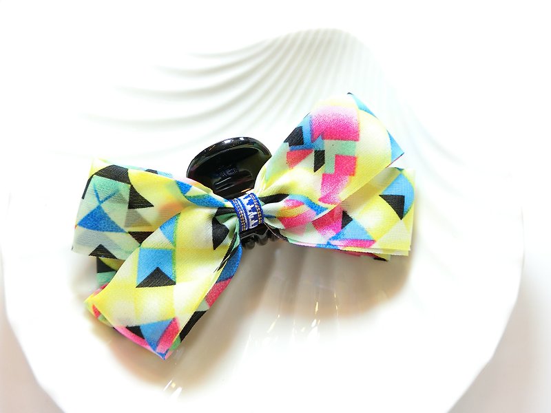 Great pop style Butterfly Gripper - (Integrated juice) - Hair Accessories - Silk Multicolor