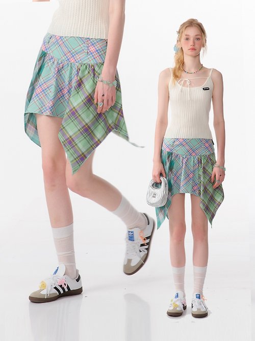 SERIOUS ZIZIFEI ziziFei夏季設計感不規則撞色拼接格紋高腰顯瘦短款格子半身裙女