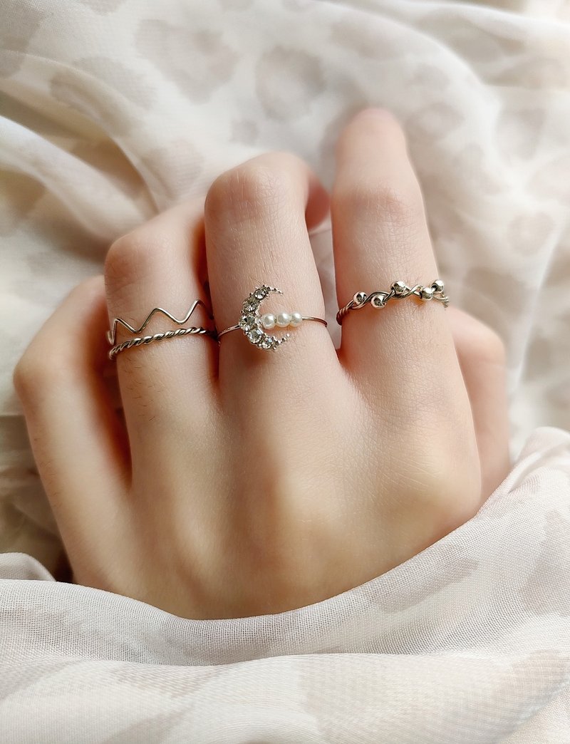 moon ring set - แหวนทั่วไป - โลหะ สีเงิน