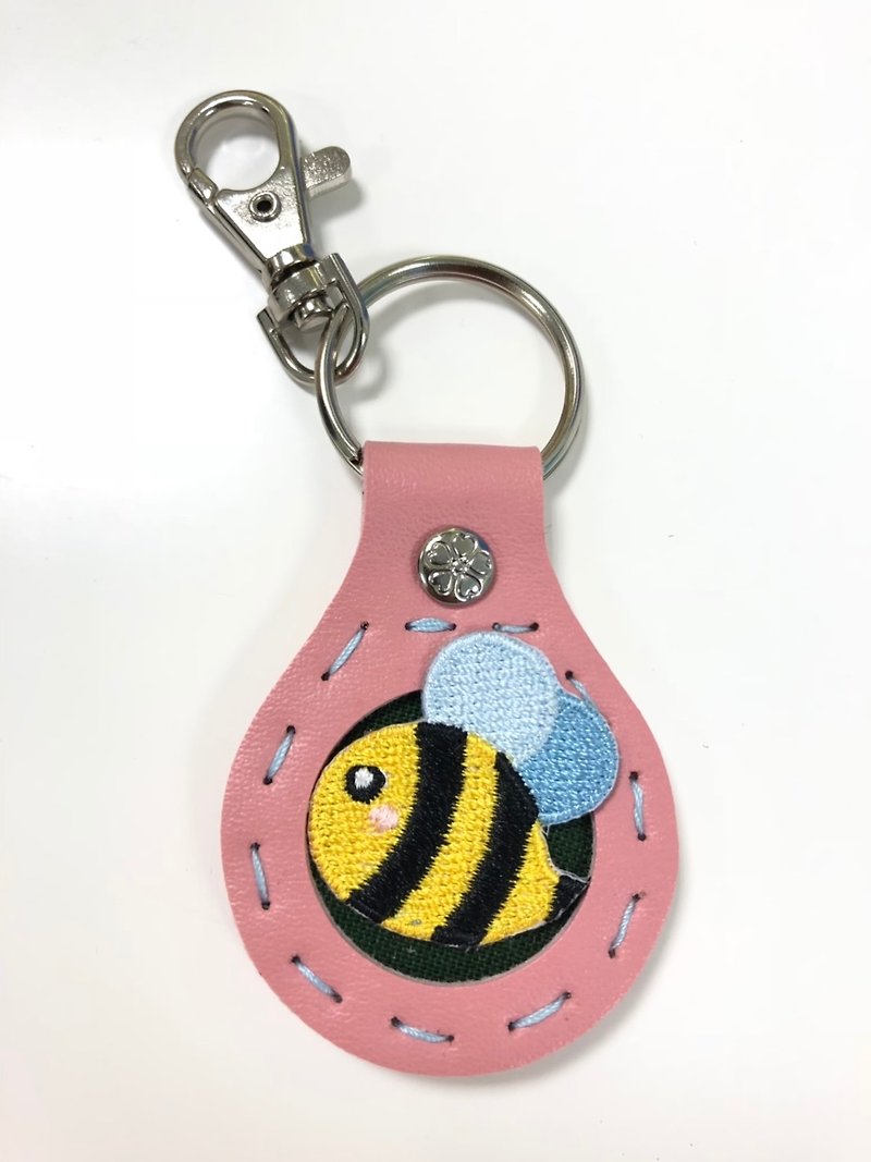 嗡嗡Little bee monkey playing with embroidered cloth key ring - Charms - Other Materials 