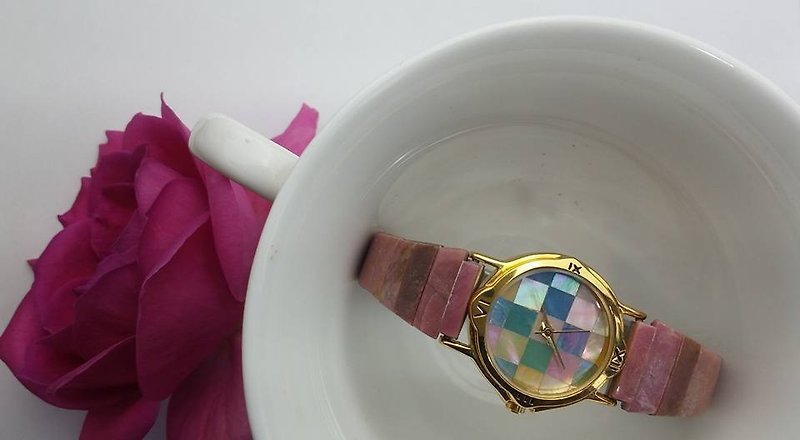 可愛な 天然石 碟貝 格子縞  ロードクロサイト  伸縮式 のバンド 腕時計 - 腕時計 - 宝石 多色