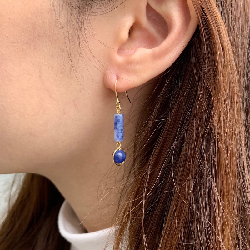 2色入 | 手製藍紋石耳環 - Aerwyna Earrings - 耳環/耳夾/耳骨夾 - 不鏽鋼 藍色