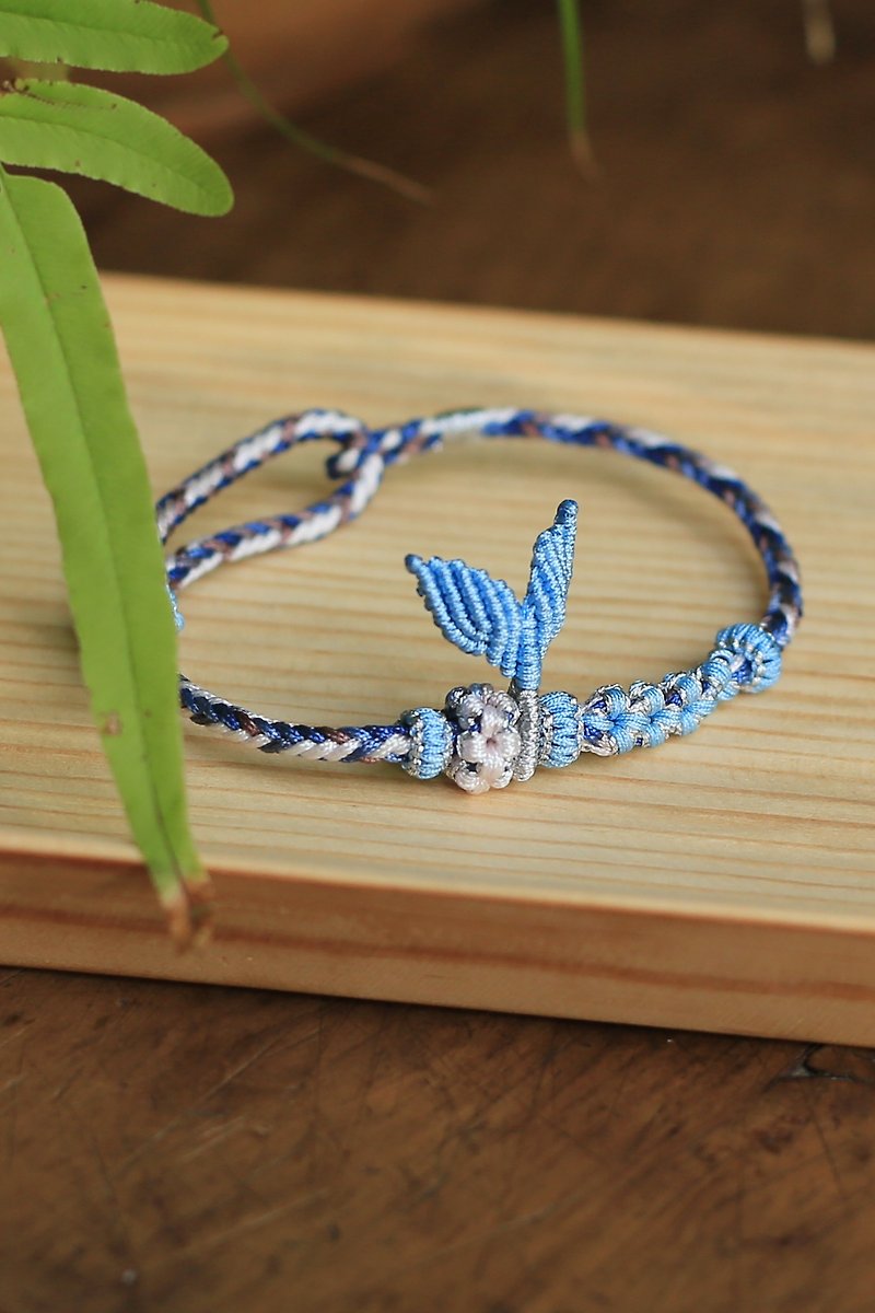 Spring and Autumn Handmade Kumihimo| Blue Lucky Bracelet - สร้อยข้อมือ - ผ้าฝ้าย/ผ้าลินิน 