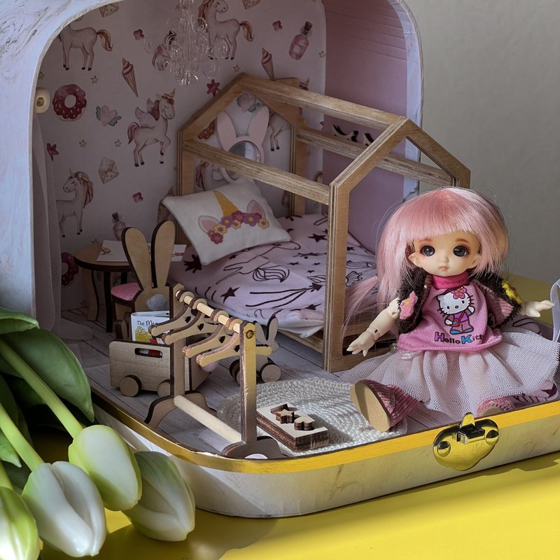 Dollhouse personalized gift for girls, doll house miniature, gift box, 娃娃屋,兒童房裝飾 - Baby Gift Sets - Wood Pink