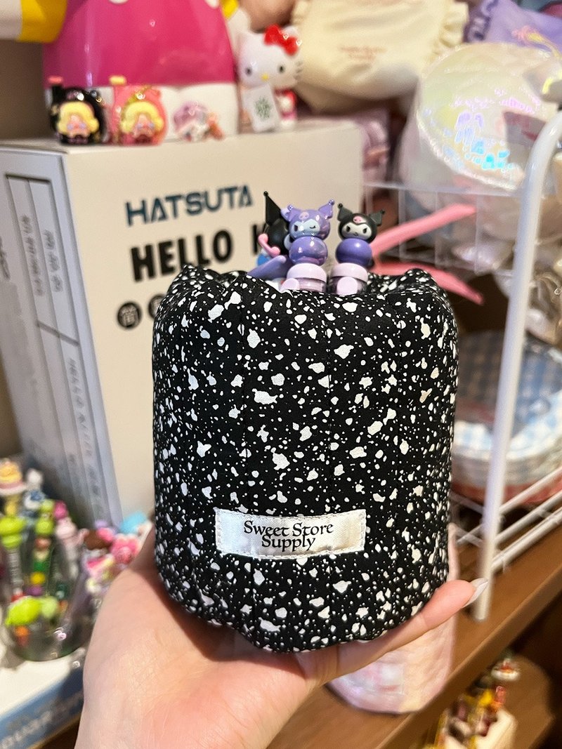 Sweetstore Supply 原創可愛*限量*黑色潑墨夾棉加厚化妝刷筆筒 - 筆筒/筆座 - 棉．麻 黑色