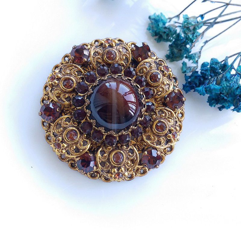Vintage Jewelry 西洋古董飾品 西德製 花形 琥珀色調 精細 別針 - 徽章/別針 - 其他金屬 金色