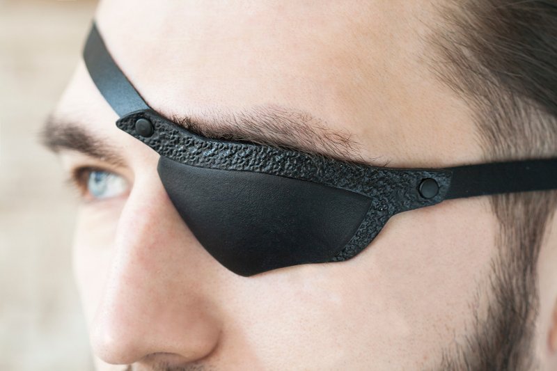 Black Leather Eye Patch | Sport Eye Patch | Slim Eye Patch - ผ้าปิดตา - หนังแท้ 