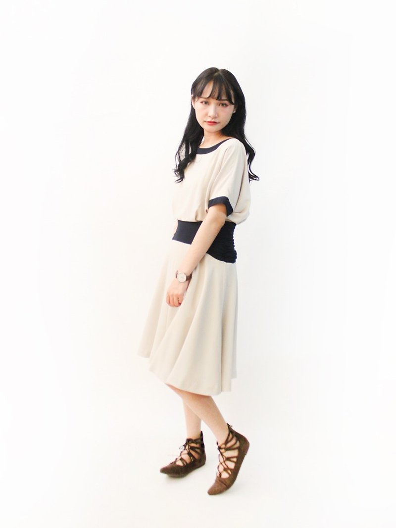 Vintage Japanese Elegant Simple Adult khaki Short Sleeve Vintage Dress Vintage Dress - ชุดเดรส - เส้นใยสังเคราะห์ สีกากี