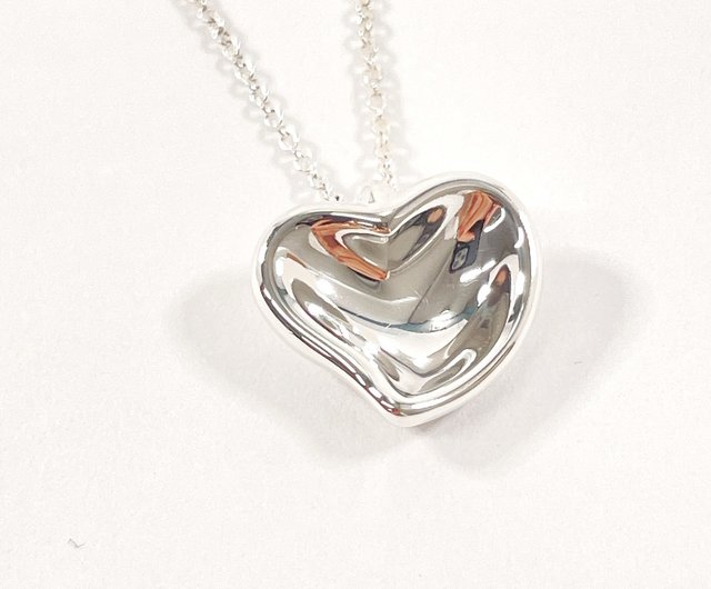 雑誌で紹介された ティファニー TIFFANY&Co. エルサ カーブドハート ネックレス ペンダント