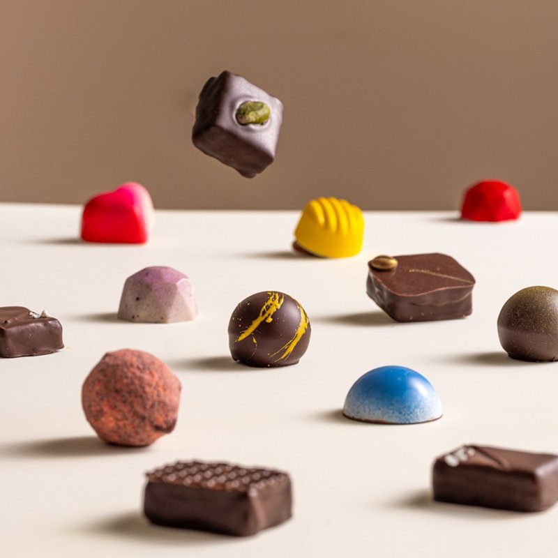 BONBON 含餡巧克力禮盒 12入 - 巧克力 - 其他材質 多色