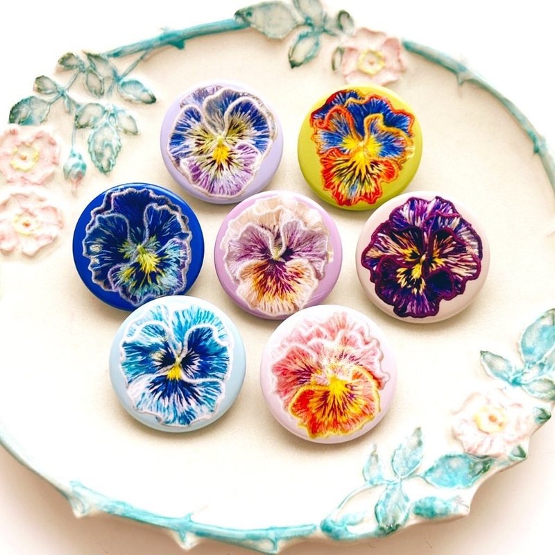 Gacha Frill Pansy Print Can Badge - เข็มกลัด/พิน - โลหะ หลากหลายสี