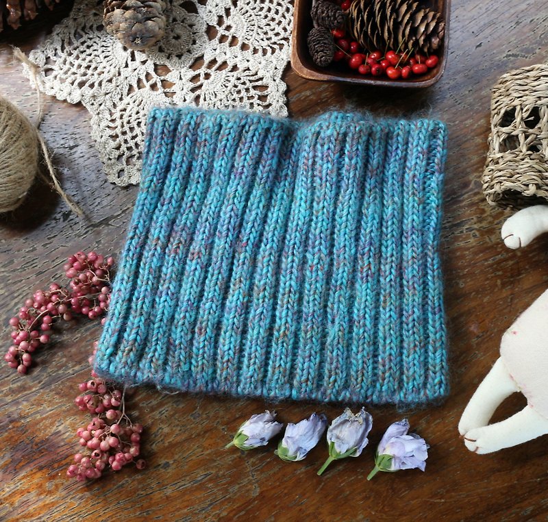 Handmade hand made - blue sky - wool braided collar / neck circumference [spot] - ผ้าพันคอถัก - ขนแกะ สีน้ำเงิน