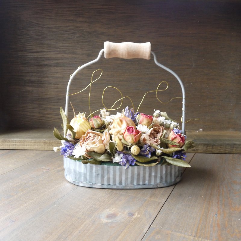พืช/ดอกไม้ ของวางตกแต่ง สีเขียว - 【LOVE blossoming】 tinplate dry flower table flower ornaments