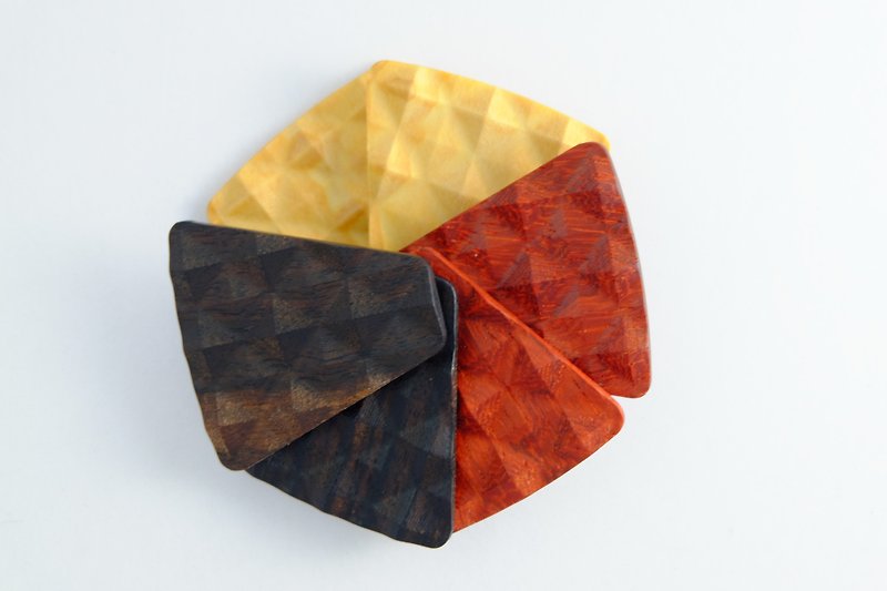 Wooden bow tie decorative piece plus 3D WOOD TIE Millimeter - หูกระต่าย/ผ้าพันคอผู้ชาย - ไม้ หลากหลายสี