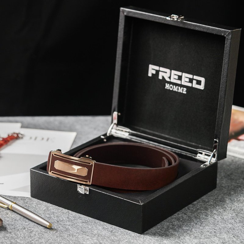 【FREED】方形金屬扣頭商務休閒頭層自動牛皮皮帶 - 腰帶/皮帶 - 真皮 咖啡色