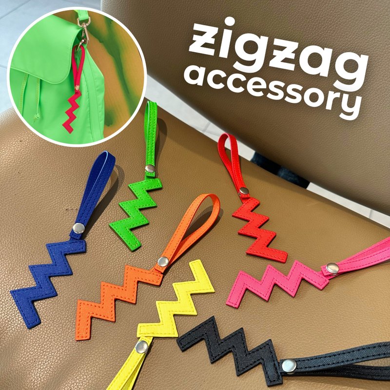 ZigZag Accessories | My Very Own Way - กระเป๋าถือ - หนังเทียม หลากหลายสี