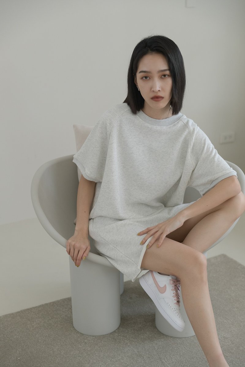 [Brand Original] Eva Soft Unhemmed Loose Sweatshirt Skirt Marble White - ชุดเดรส - ผ้าฝ้าย/ผ้าลินิน 