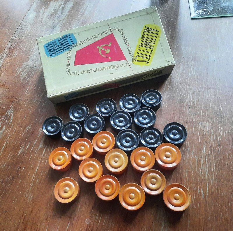 Big Soviet wooden checkers vintage – brown black draughts USSR allumettes box - 桌遊/卡牌 - 木頭 