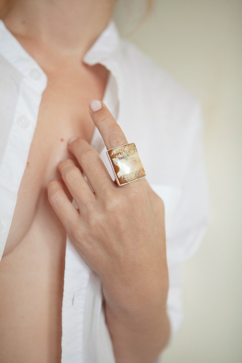 Jasper ring, Beige stone ring, Square stone ring, Gemstone ring, Big stone ring - 戒指 - 銅/黃銅 咖啡色