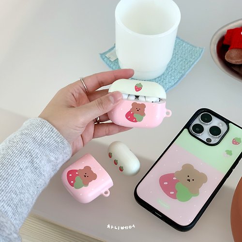 Chanibear Strawberry AirPods Case (1,2 / PRO / 3)